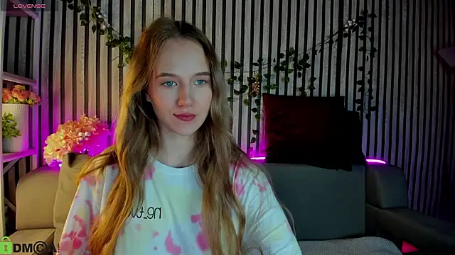 Casey Sweeet online show from 02.18.26