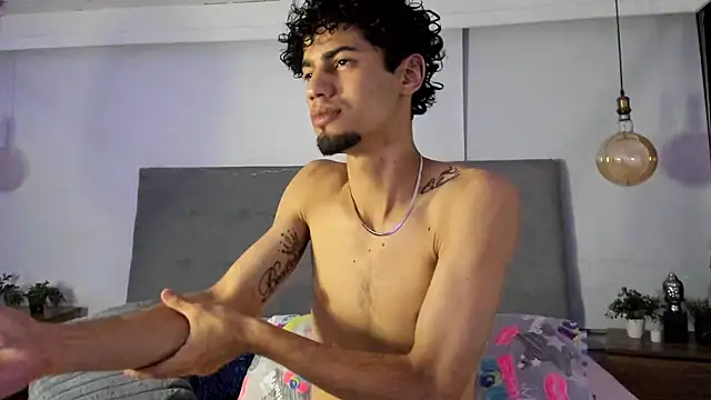 Snapshot of Chris_Angel_ chatting on 02.14.26 Chris Angel online show from 02.14.26