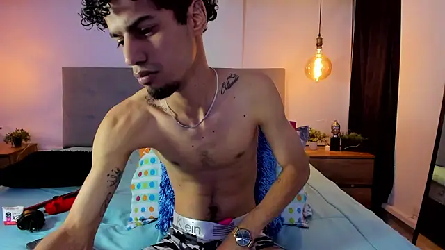 Snapshot of Chris_Angel_ chatting on 02.18.26 Chris Angel online show from 02.18.26