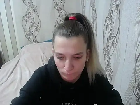 AlissaClark online show from 10.26.25