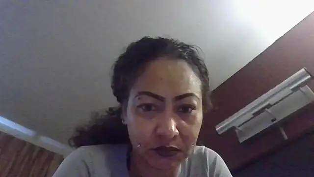 Flossee online show from 10.03.25