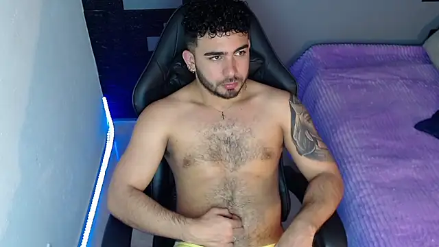 adamhairy online show from 11.08.25