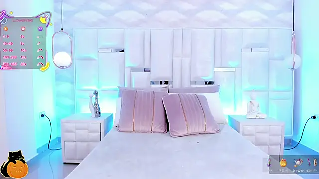 Snapshot of Im_Molly_Angel chatting on 10.10.25 Im Molly Angel online show from 10.10.25