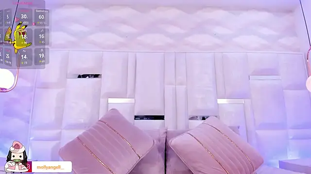 Snapshot of Im_Molly_Angel chatting on 11.30.25 Im Molly Angel online show from 11.30.25