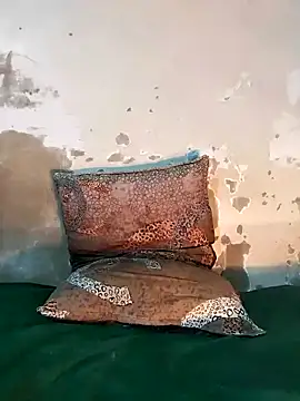 ParousFlow online show from 12.18.25