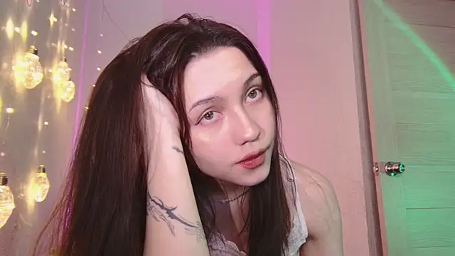 KendalHottt online show from 11.23.25