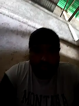Snapshot of Culero33xxx chatting on 12.20.25 Culero33xxx online show from 12.20.25