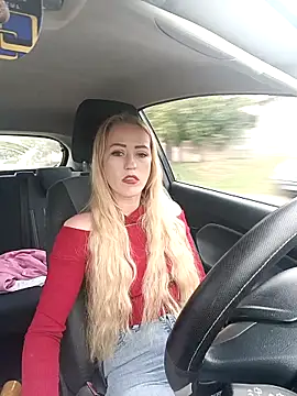 DeeA Blondy online show from 10.03.25