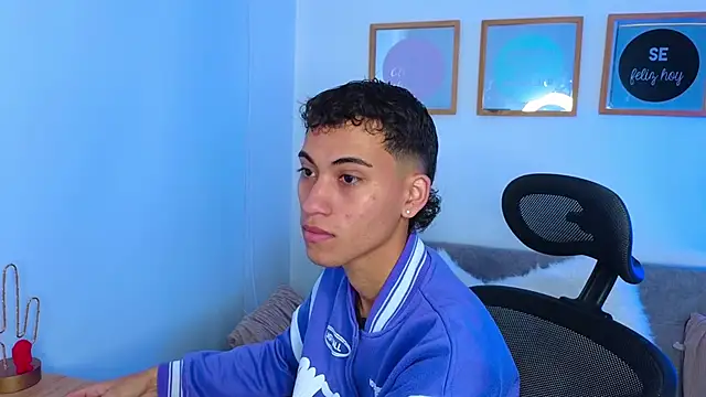 yulian vasquez online show from 09.12.25