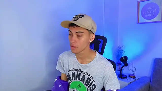 yulian vasquez online show from 09.18.25