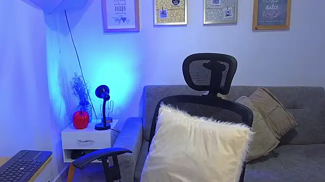 yulian vasquez online show from 11.14.25