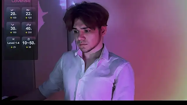 Snapshot of 1RobertTT chatting on 09.13.25 1RobertTT online show from 09.13.25