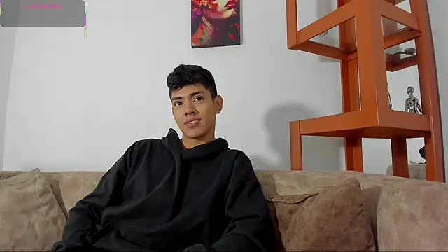 LoganTwink18 online show from 12.22.25