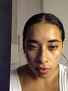 Valenn fernandez online show from 04.03.26