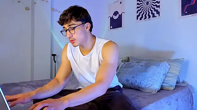 LatinReall online show from 09.18.25