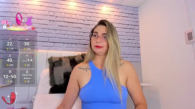 MelanyVegas online show from 09.11.25