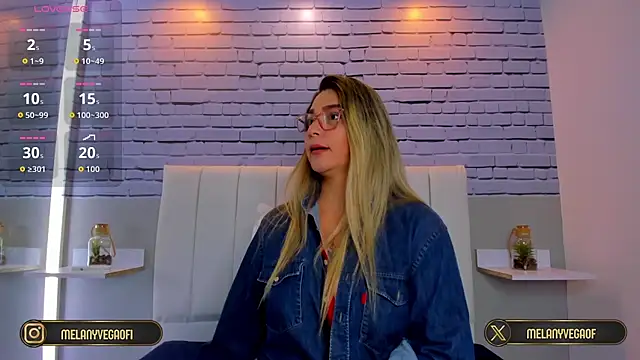 MelanyVegas online show from 09.12.25