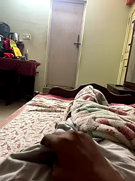 Snapshot of kissyou__89 chatting on 09.28.25 kissyou 89 online show from 09.28.25