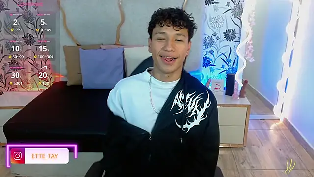 Ette tay online show from 10.27.25