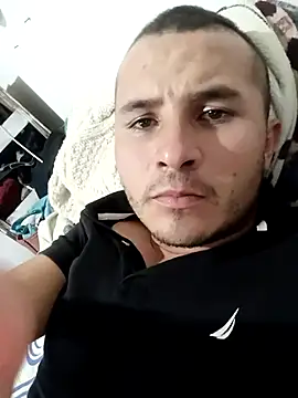 santiii   12 online show from 12.02.25