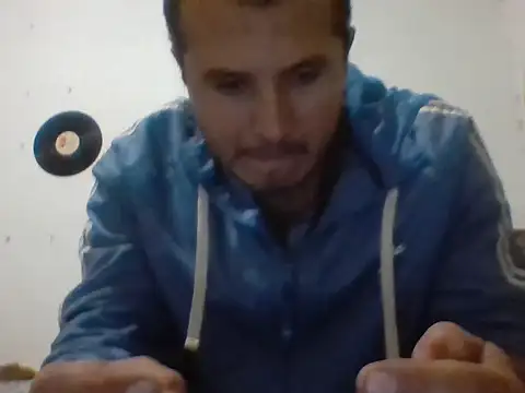 santiii   12 online show from 01.12.26