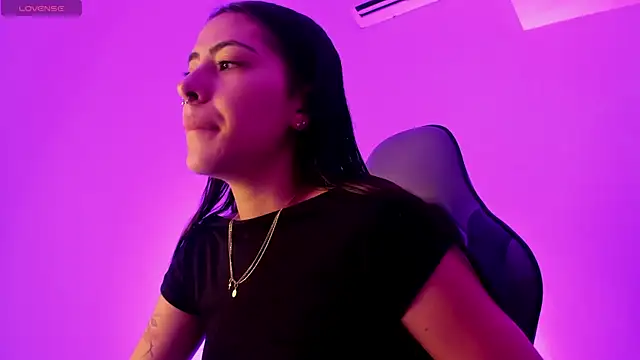 ValkaGrecco online show from 11.15.25