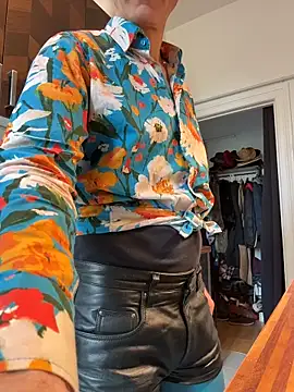 SexyLeon8 online show from 02.23.26