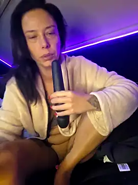 littleladyshelly online show from 11.11.25