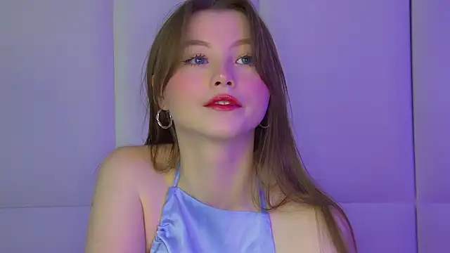 KeiraAsti online show from 10.14.25