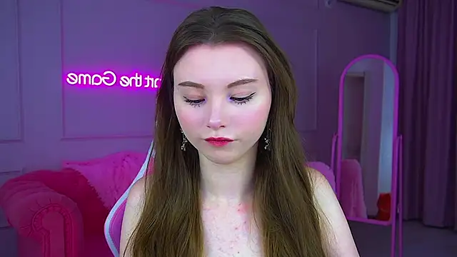 KeiraAsti online show from 11.11.25