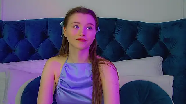 KeiraAsti online show from 02.03.26