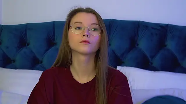 KeiraAsti online show from 02.24.26