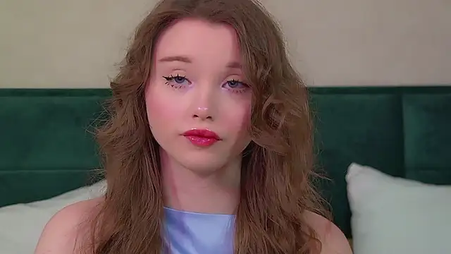 Snapshot of KeiraAsti chatting on 04.24.26 KeiraAsti online show from 04.24.26