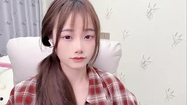 Snapshot of puppy-999 chatting on 04.17.26 puppy-999 online show from 04.17.26