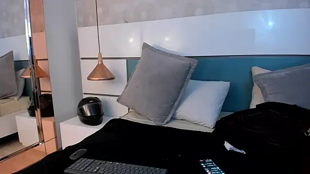 Snapshot of Ashkoreh chatting on 06.10.26 Ashkoreh online show from 06.10.26