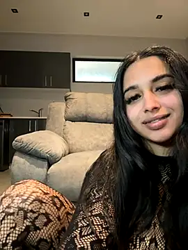 LilMisIndianx online show from 10.23.25