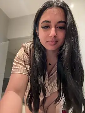 LilMisIndianx online show from 10.27.25