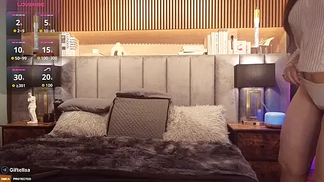 Angelina Dior online show from 09.22.25