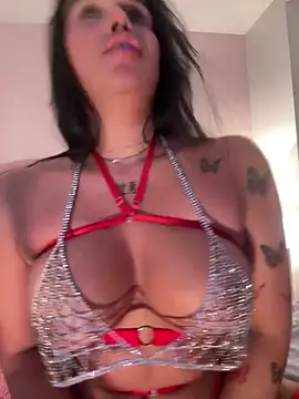 Bella  Wood online show from 02.06.26