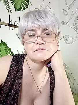 Catty Lady online show from 11.08.25