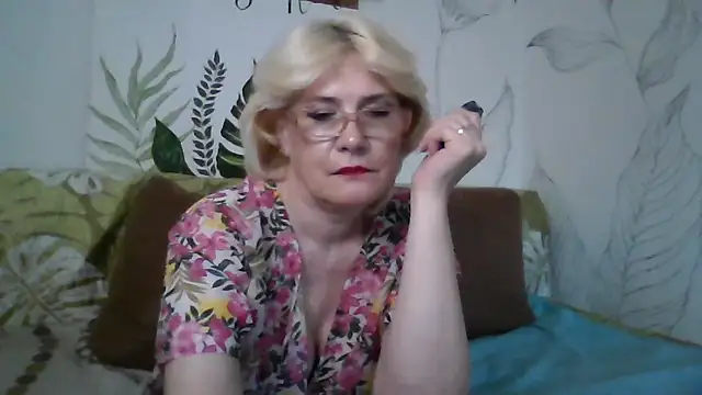 Snapshot of Catty_Lady chatting on 06.24.26 Catty Lady online show from 06.24.26