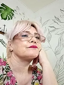 Snapshot of Catty_Lady chatting on 07.11.26 Catty Lady online show from 07.11.26