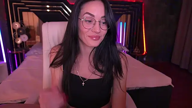 EviLune online show from 09.21.25