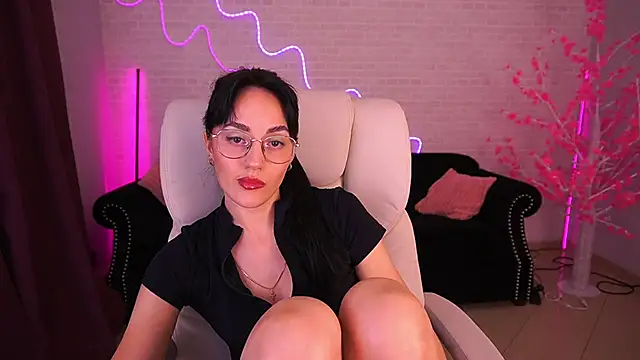 EviLune online show from 01.07.26