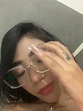 ElaRose 12 online show from 10.13.25