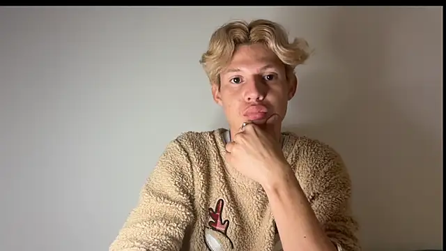 pbyariel- online show from 10.08.25