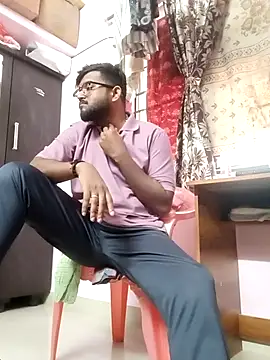 deliciousdik69 online show from 11.29.25