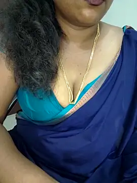 Snapshot of Anu_Reddy_10 chatting on 09.19.25 Anu Reddy 10 online show from 09.19.25