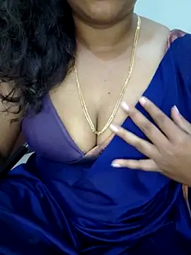 Snapshot of Anu_Reddy_10 chatting on 10.06.25 Anu Reddy 10 online show from 10.06.25