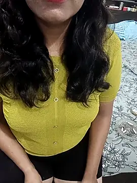 Snapshot of Anu_Reddy_10 chatting on 10.17.25 Anu Reddy 10 online show from 10.17.25